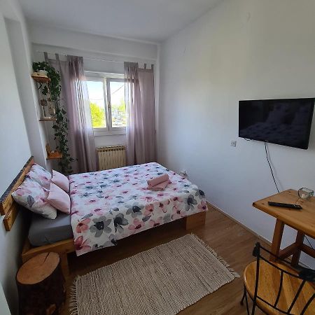 Sobe Divna Hotell Velika Mlaka Exteriör bild