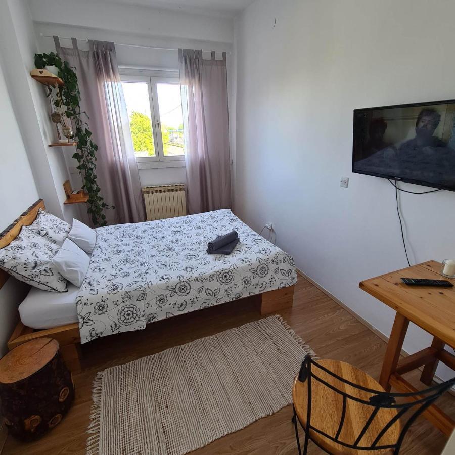 Sobe Divna Hotell Velika Mlaka Exteriör bild